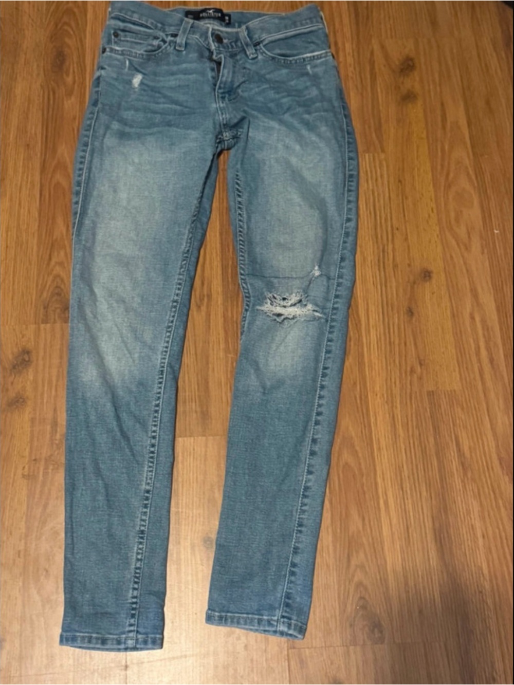 Hollister super skinny distressed jeans 28x30